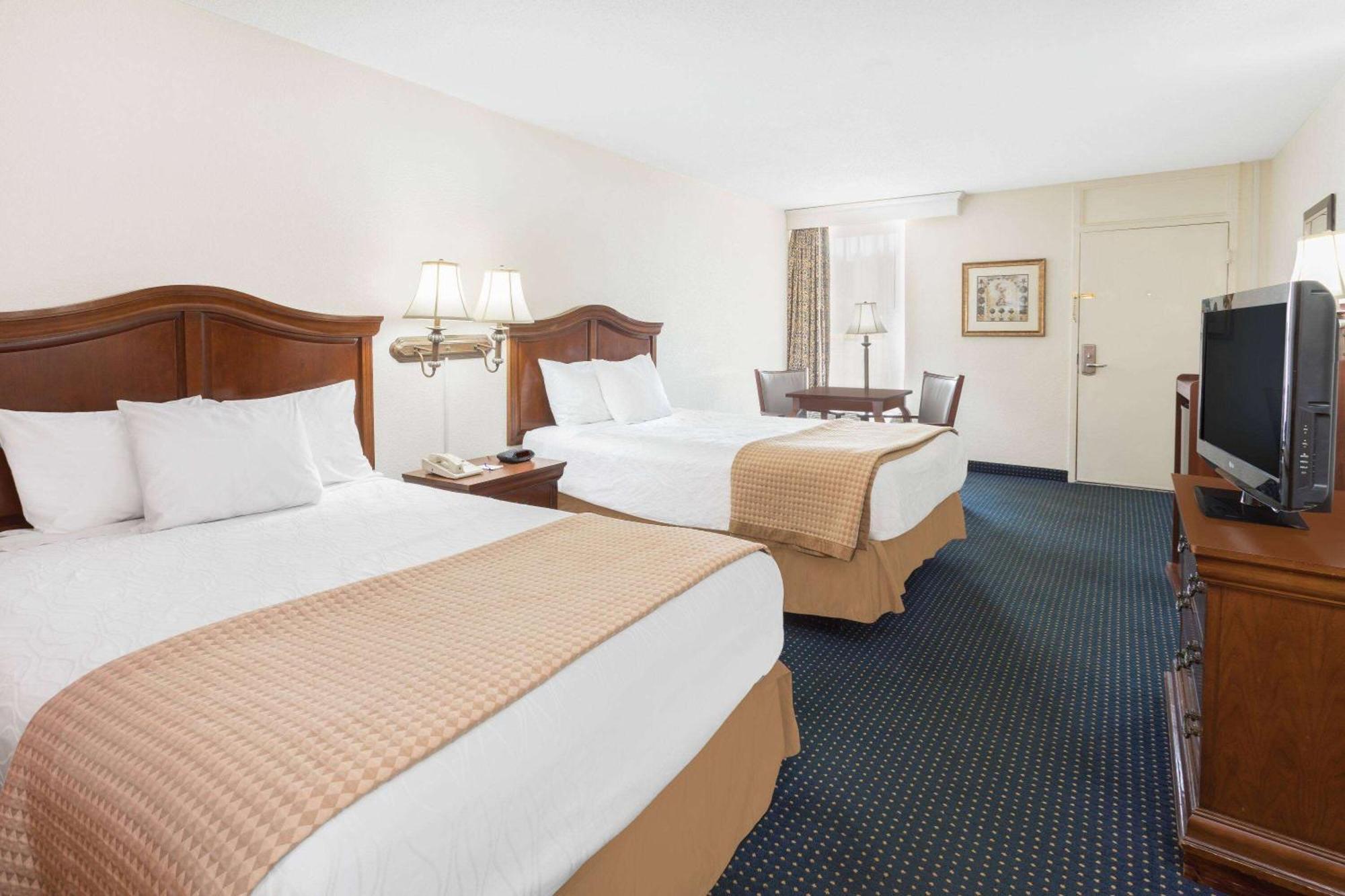 Baymont By Wyndham Rocky Mount I-95 Otel Dış mekan fotoğraf